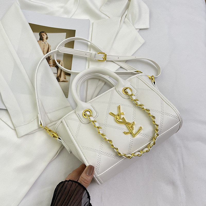 Designer High-End Feel for Women 2025 New Korean Version Quilted Bucket Elegant Versatile Shoulder Crossbody Light Luxury Women's Bag