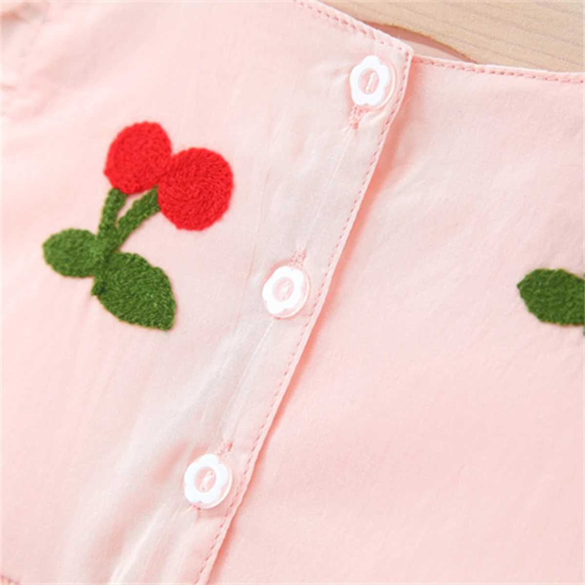 Summer Baby Girl Dress Girls Cherry Embroidered Round Neck Small Flying Sleeves Princess Dress Childrens Dress R250707