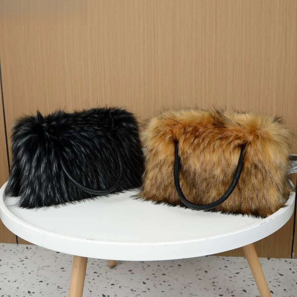 Handbags Women 2025 Winter Soft Faux Fur Bag Girls Fashion Furry Shoulder Bags Fluffy Gifts Warm Tote Purse