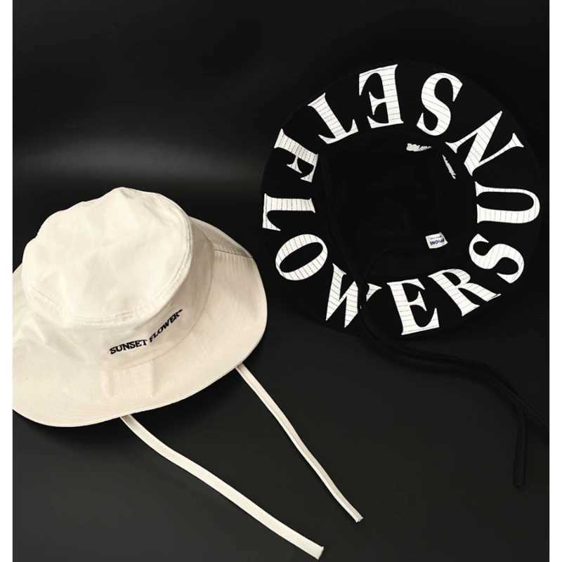 Retro Black and White Contrasting Color Design Drawstring Bucket Hats for Women Summer Sun Protection Versatile Personality Sun Hat Y250707