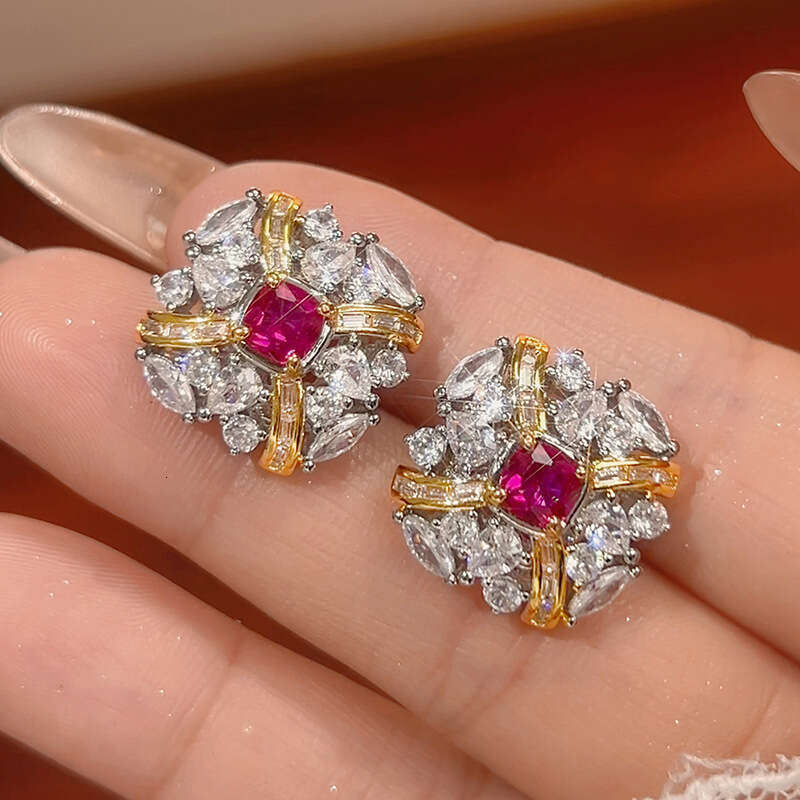 New Style Set Necklace Earrings Ring Jewelry Red Corundum Gemstone Women's High-End Fashion Light 8D4
