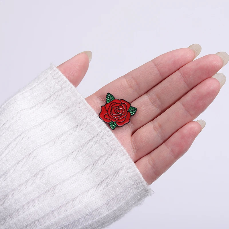 Vintage Rose Flower Enamel Pins Metal Plant Brooches Retro Decorative Pin for Clothes Collar Lapel Badge Wholesale Women Jewelry 250625
