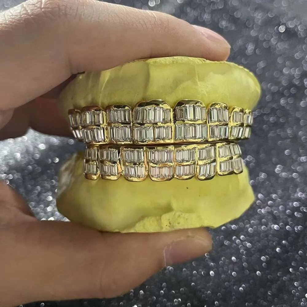 Moissanite Personalized Teeth Grill Silver Grillz Custom Fit Mouth Jewelry with Intricate Zigzag Setting & Sparkling Stones