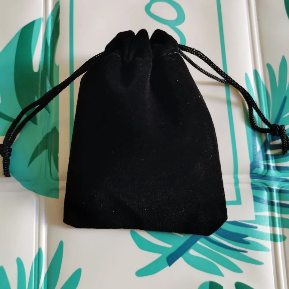 100pcs/lot Drawstring Velvet Bags 5x7 7x9 9x12cm Jewelry Charms Necklace Packaging Pouches Display Packing Gift Bags 250702