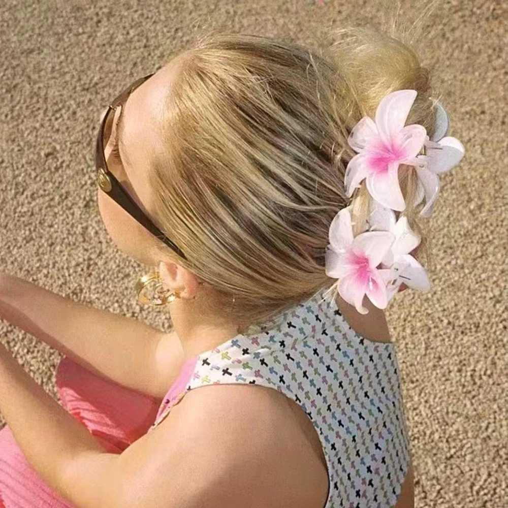 Fashion Women Flower Hair Clips Vacation Bohemia Egg Flower Hair Claws Barrettes Matte Girls Large Hairpins Hair Accessories Y250707