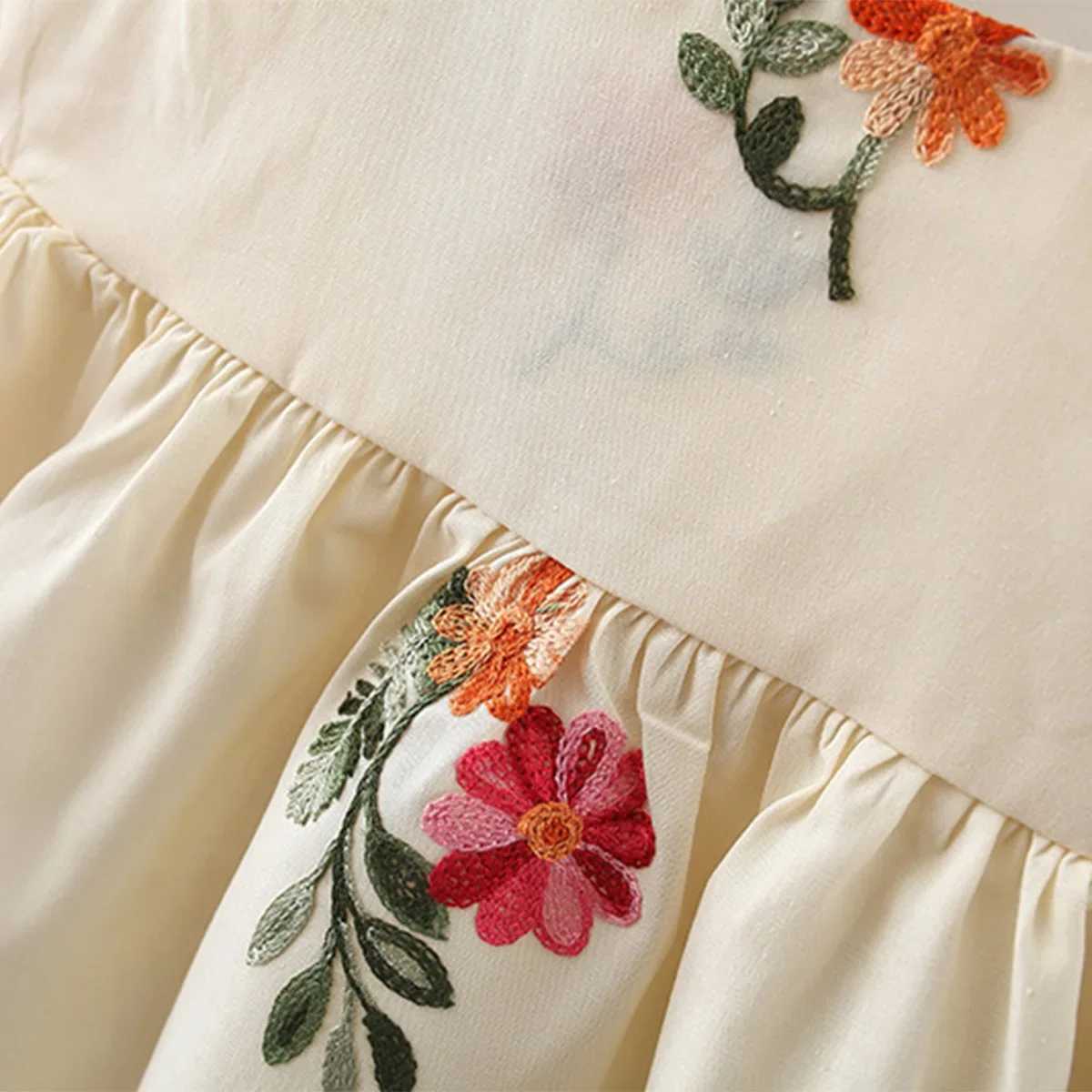 Baby Girl Summer Dress Flower Embroidered Sleeveless Princess Dress Cotton Small Flying Sleeve Casual Dress R250707