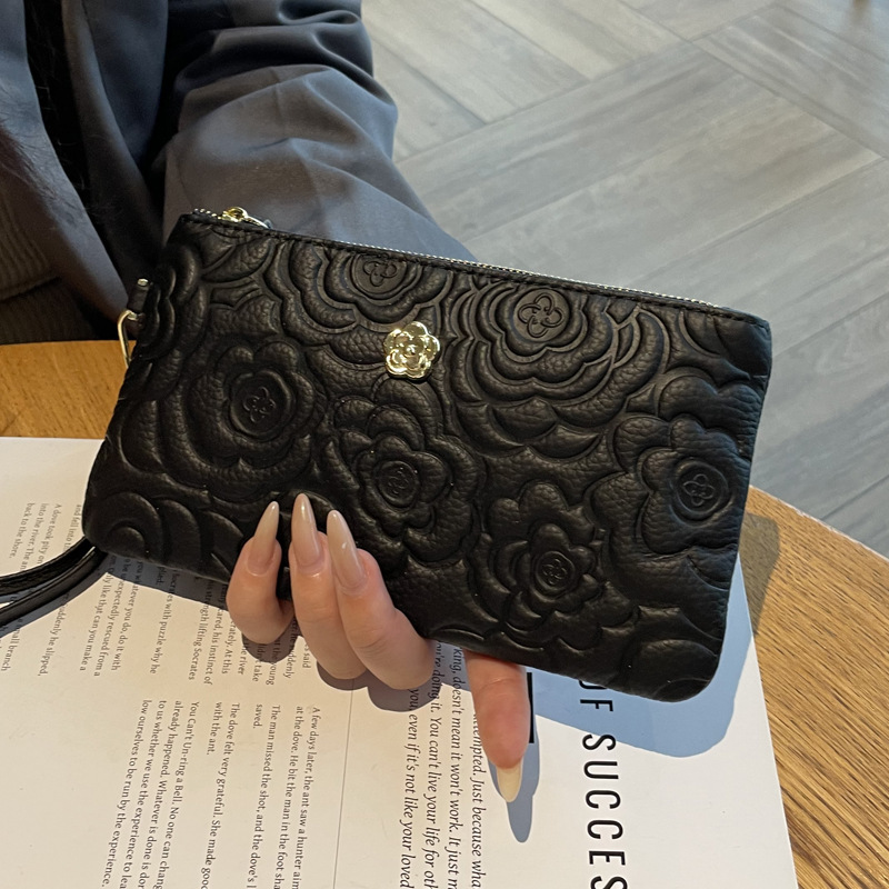 Free shipping designer 2025 New Women Clutch Bag Large Capacity Top Layer Cowhide Embossed Zipper Long Wallet Genuine Leather Clutch Bag