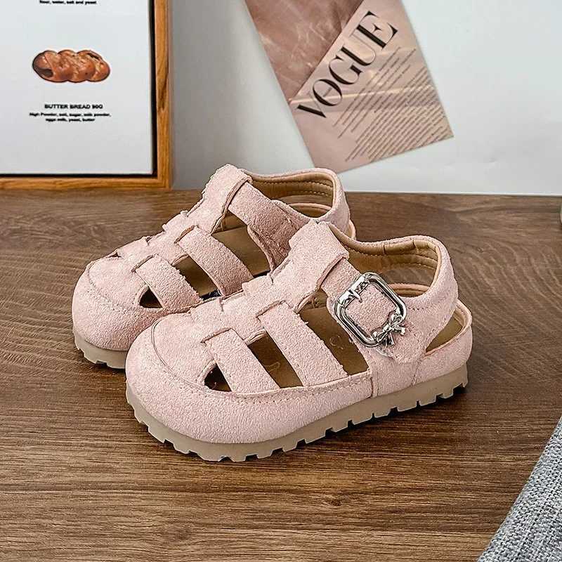 Fashion New Girls Hollow-out Sandals Summer Outdoor Kids Beach Shoes Anti-kick Casual Children Simple Roman Sandals Woven Style R250707