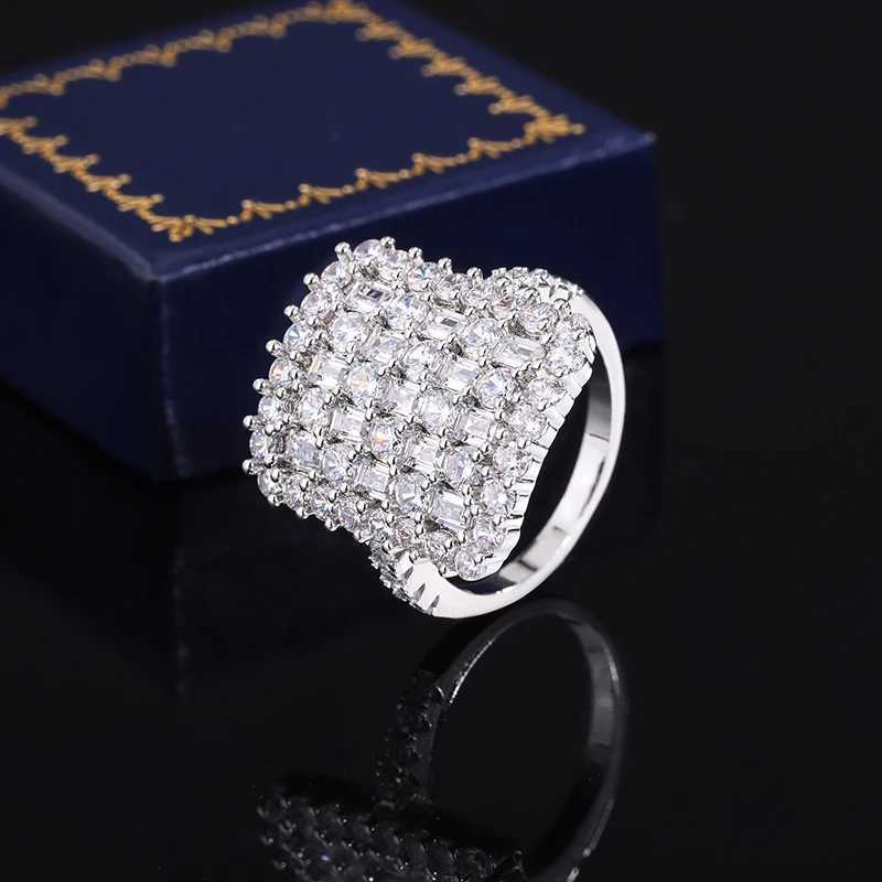 Luxurious 925 Sterling Silver Ring for Women Stylish Party Jewelry Full of Diamond Zircon Rings Engagement Rings Classic Gifts XJ250707