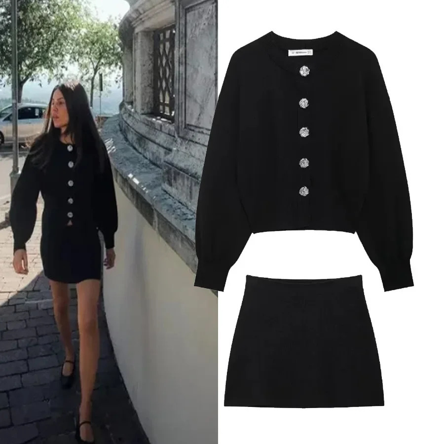 SAW Independent Station Womens Fashionable European Style Knit Jacket Mini Skirt Set Large Button Decor 5536166 250708