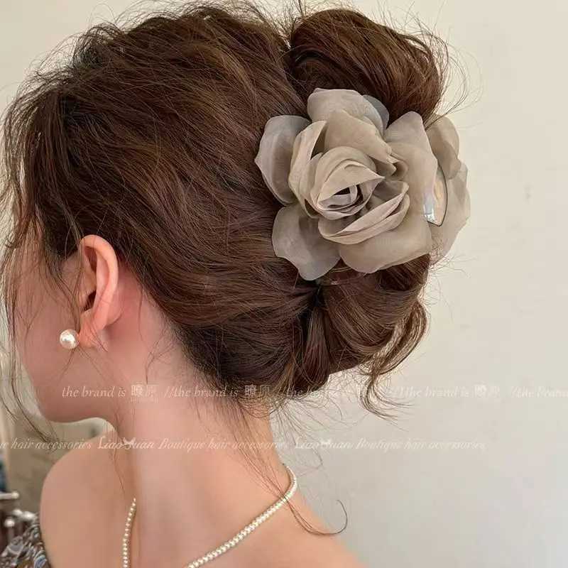 Fashion Fabric Rose Hair Claw Women Elegant Ponytail Clip Sweet Flowers Hair Clips Crab Claw Headdress Hair Accessories Z250707