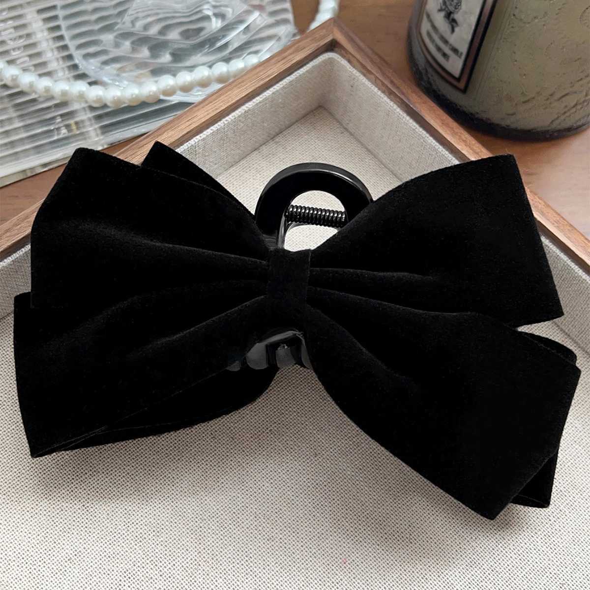 Premium Hair Clips for Women Bow-knot Claw Clips for Thick and Thin Hair Big Non-slip Bow Clips in Black Z250707