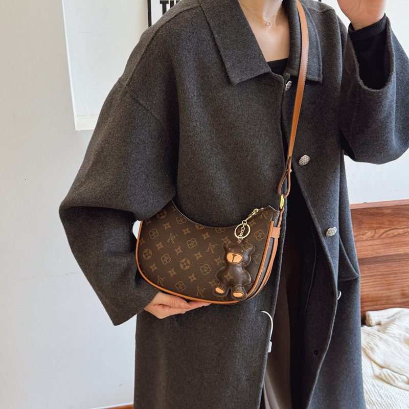 Designer High-End Small for Women 2025 New Vintage Color-Block Fashion Versatile Underarm Shoulder Crossbody Light Luxury Women's Bag