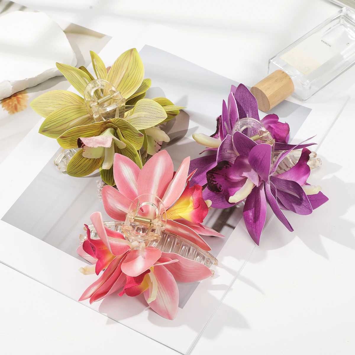 Small Hair Clip Orchid Flower Hair Claws Headwear Women Fashion Retro Shark Clips Hairpin Hair Accessories Y250707