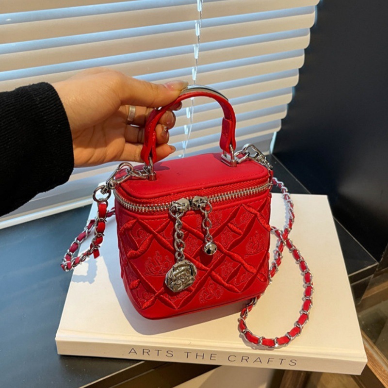 Designer Quilted Chain Handbag Box 2025 Fashion Textured Simple Casual Elegant Crossbody Small Square Light Luxury Women's Bag