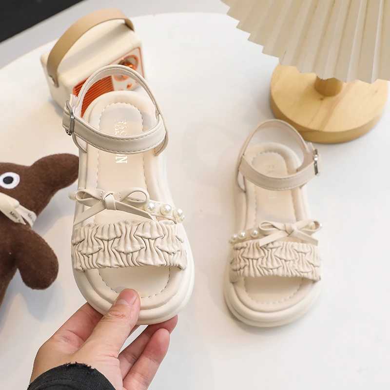 2025 Summer New Little Girl Fashion Big Childrens Beach Shoes Childrens Sandals Pearl Princess Shoes for Kids R250707