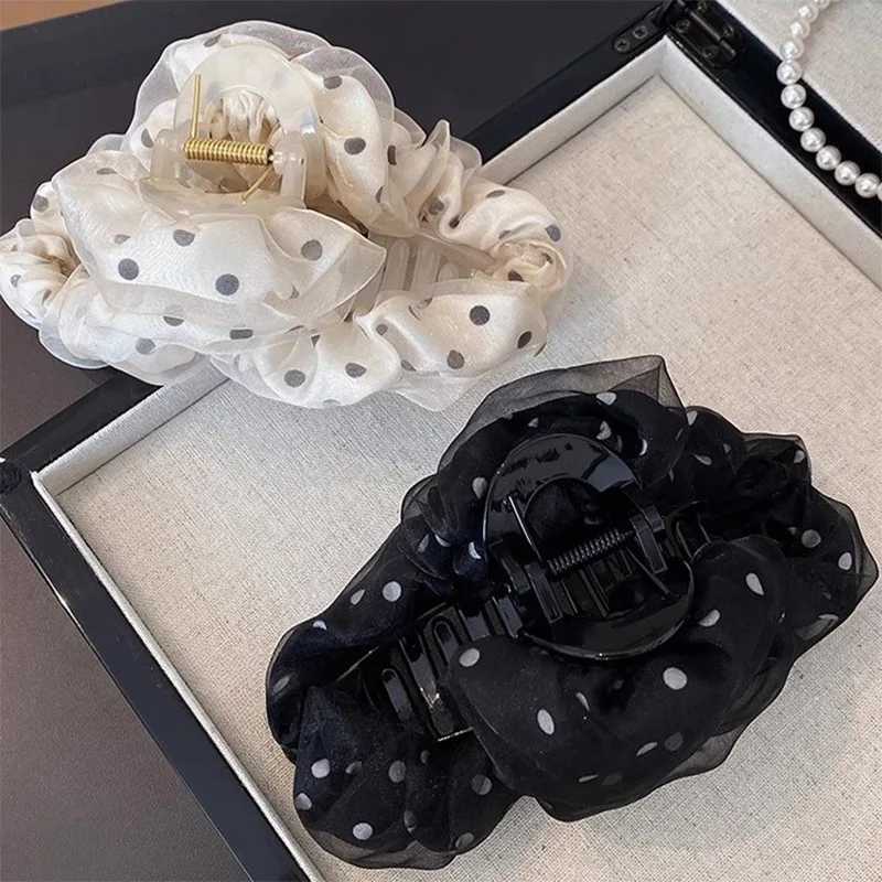 1pc Korean version of temperament mesh wave point grab clip womens high-end feeling braided hair shark clip grab Z250707