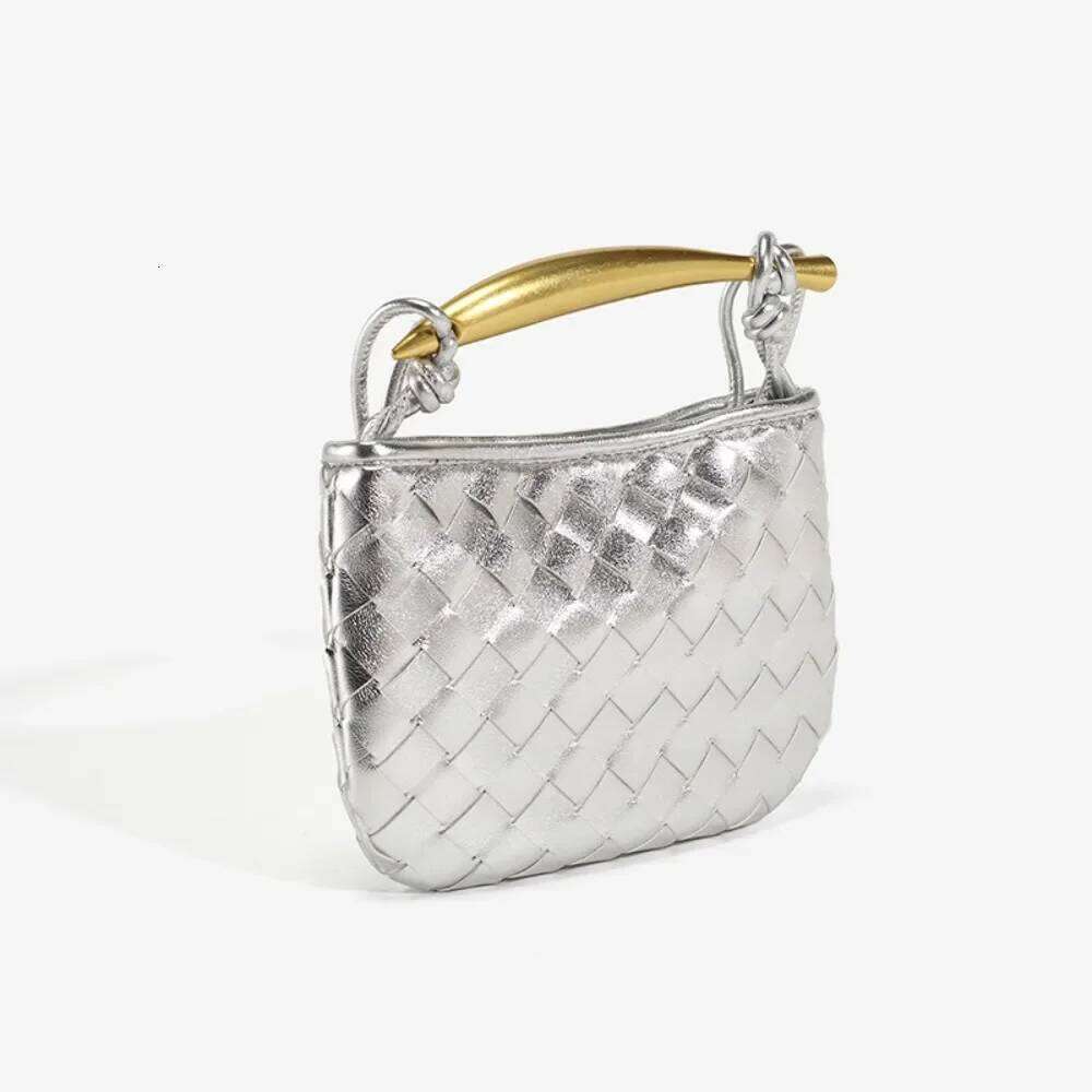 2025 summers musthave handmade woven bucket bag for women simple elegance spacious interior shoulder crossbody options