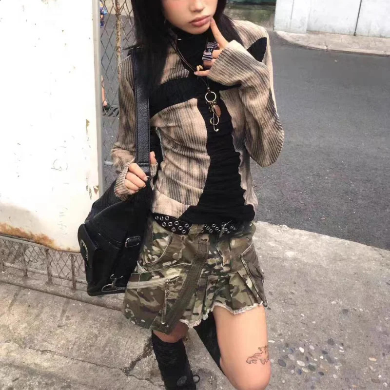 Women Y2k Clothing Ribbed Tops Vintage Harajuku Cross Print T-shirt Grunge Aesthetic Long Sleeve Patchwork Tops Trend 2000s 250707