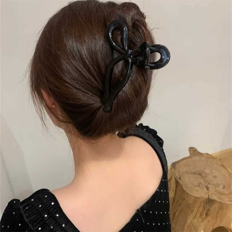 Ponytail Bow Large Hair Claw Crab Hair Accessories for Women Solid Acrylic Bowknot Hair Clips Hairpins Girls Barrettes Headbands Y250707
