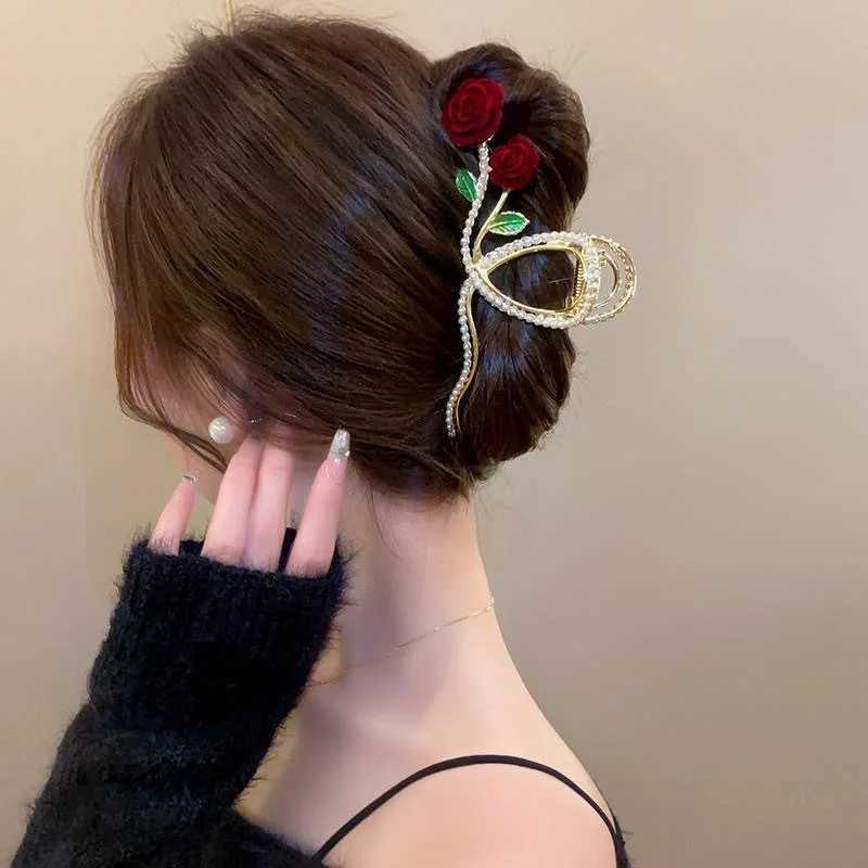 Retro New Rhinestone Rose Grasp Clip Womens Ponytail Shark Clip Hair Claw Hair Clip Elegant Girl Fashion Hair Accessories Z250707