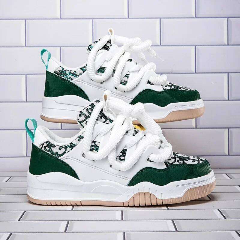 Big Size 36-47outdoor Trendy Couple Style Walking Shoe Student White Board Men's Sneakers Running Hiking Tennis Boy Shoes Casual