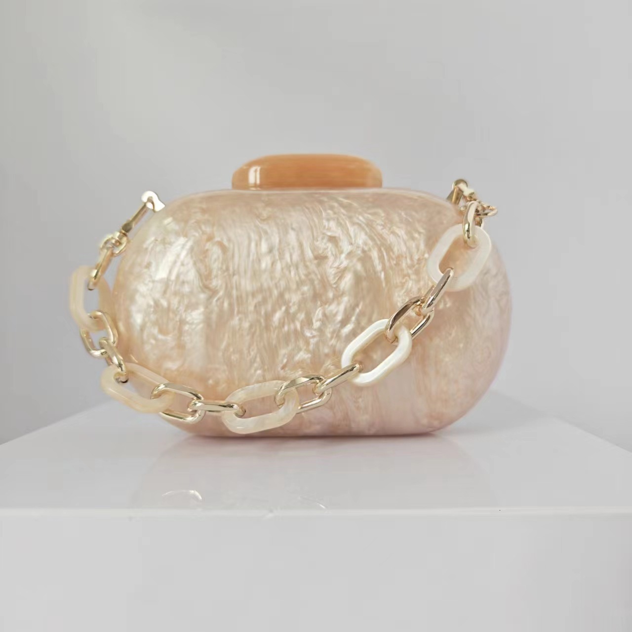 Ladies trend European and American oval shell goose trend egg acrylic handbag designer bag evening wear shoulder crossbody bag