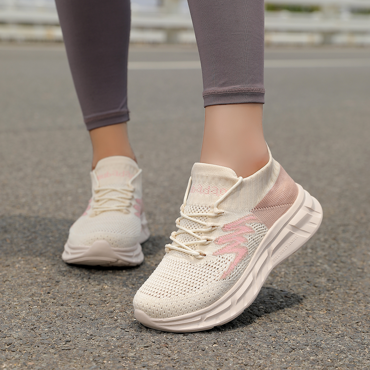 New Season Square Dance Shoes, Comfortable and Breathable Mesh Dancing Shoes for Outdoor Fitness and Shuffle Dance