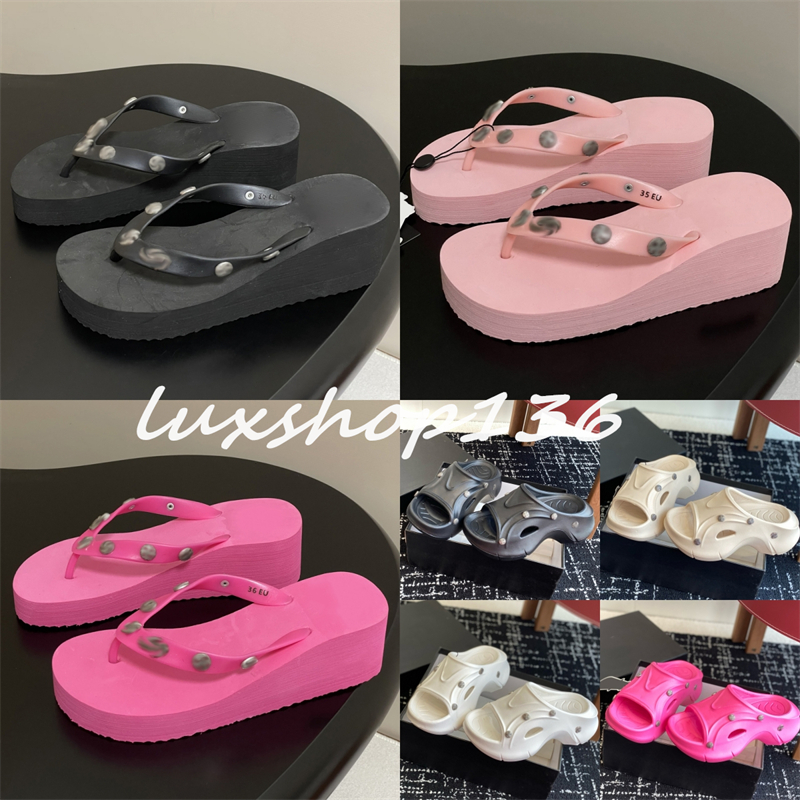 Letters Fashion Designer Flip-flops Slippers Women Metal Patch Thick-soled Sandals for Women 31041