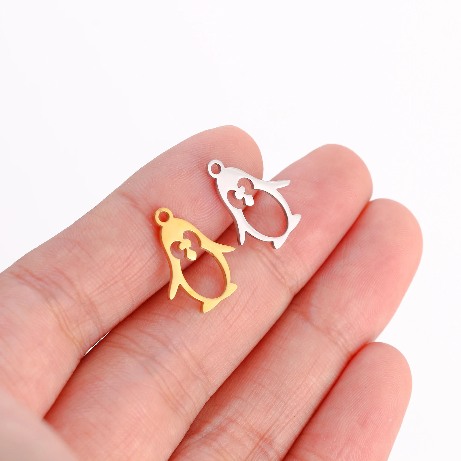 5pcsLot Marine Life Charms Stainless Steel Coconut TreeRoseSailing Boat Pendants DIY Necklace Bracelet Jewelry Making 250625
