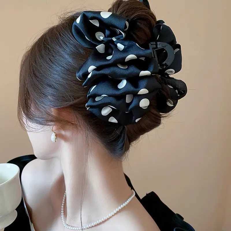 awaytr Wrinkled Polka Dots Hair Claws Elegant Satin Hair Clips Crab for Girl Gift Hair Accessories Festival Headwear Y250707