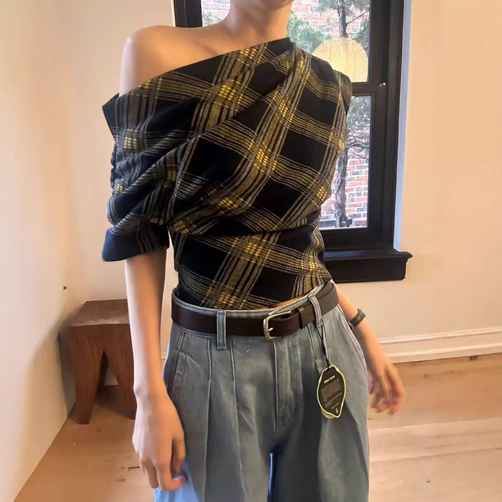 2025 Summer New Women's T-shirt Off Shoulder Waist Strap Grid Short Sleeve Korean Style Slim Fit Niche Design New Designer T-shirt