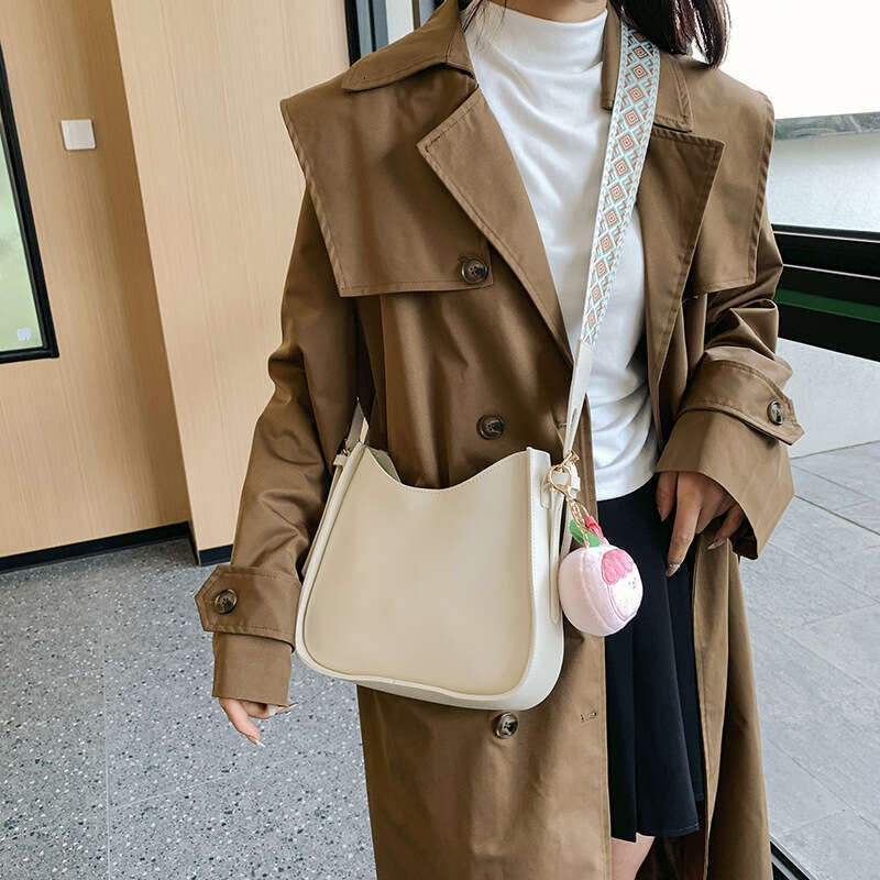 Free shipping designer bag Luxury bag Korean Style Fashion Tote for Women, Cherry New Commuter Large Capacity Shoulder Bag, Casual Simple Women's