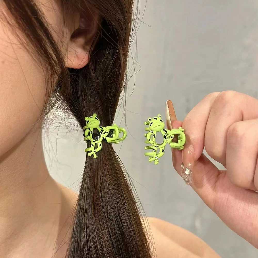 Alloy Cartoon Frog Hair Claw Clip Cute Green Hairpin Clips Free Shipping Barrettes Ponytail Women Girl Shark Hair Accessories Y250707
