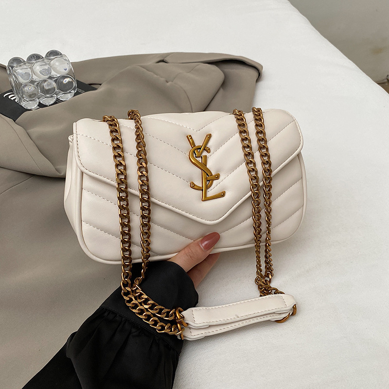 Designer 2025 New Korean Style High-end Embroidery Quilted Fashion Envelope Cloud Chain Shoulder Crossbody Light Luxury Women's Bag