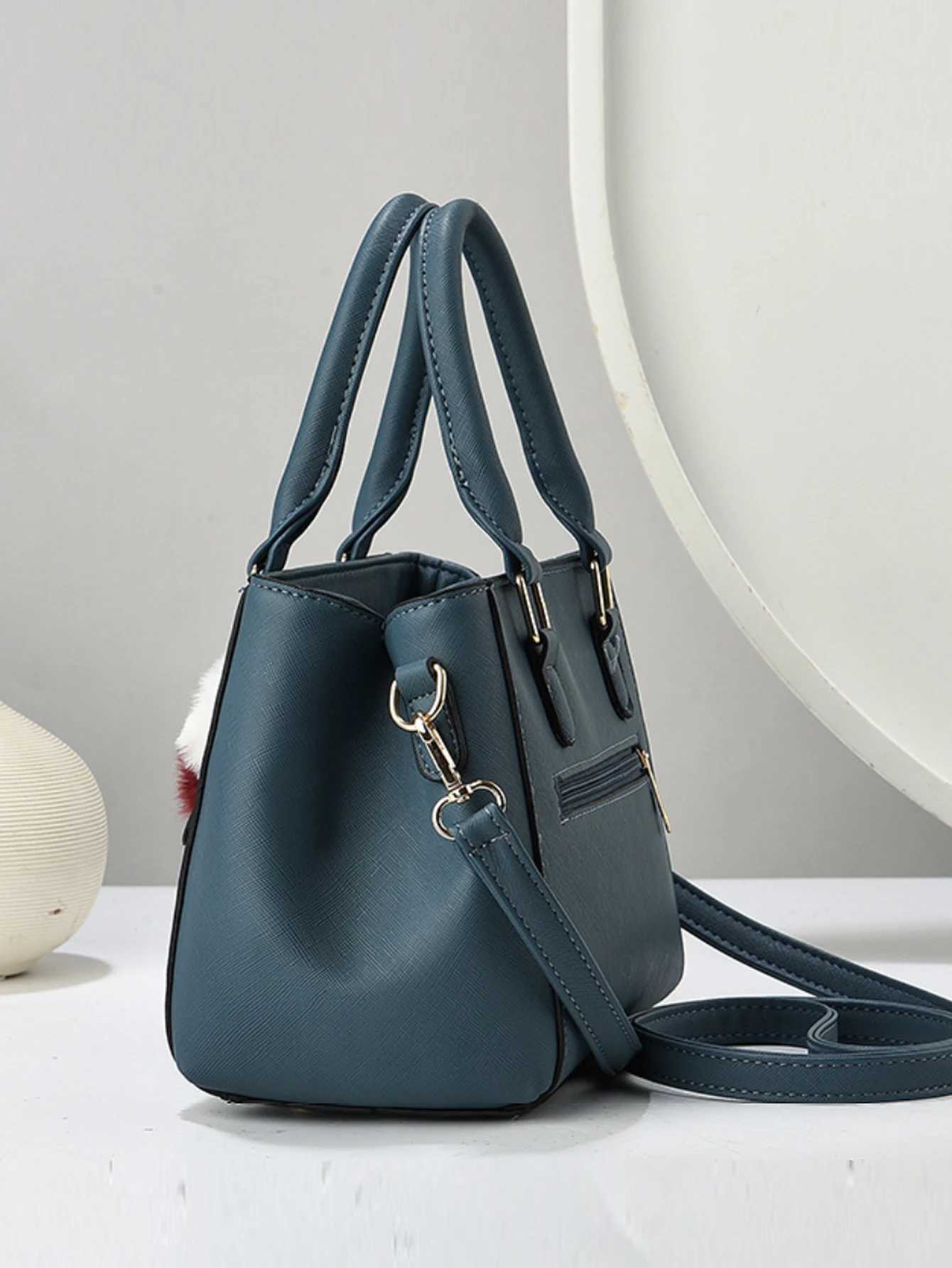 able and simple hand-held small square bag versatile casual crossbody bag handbag