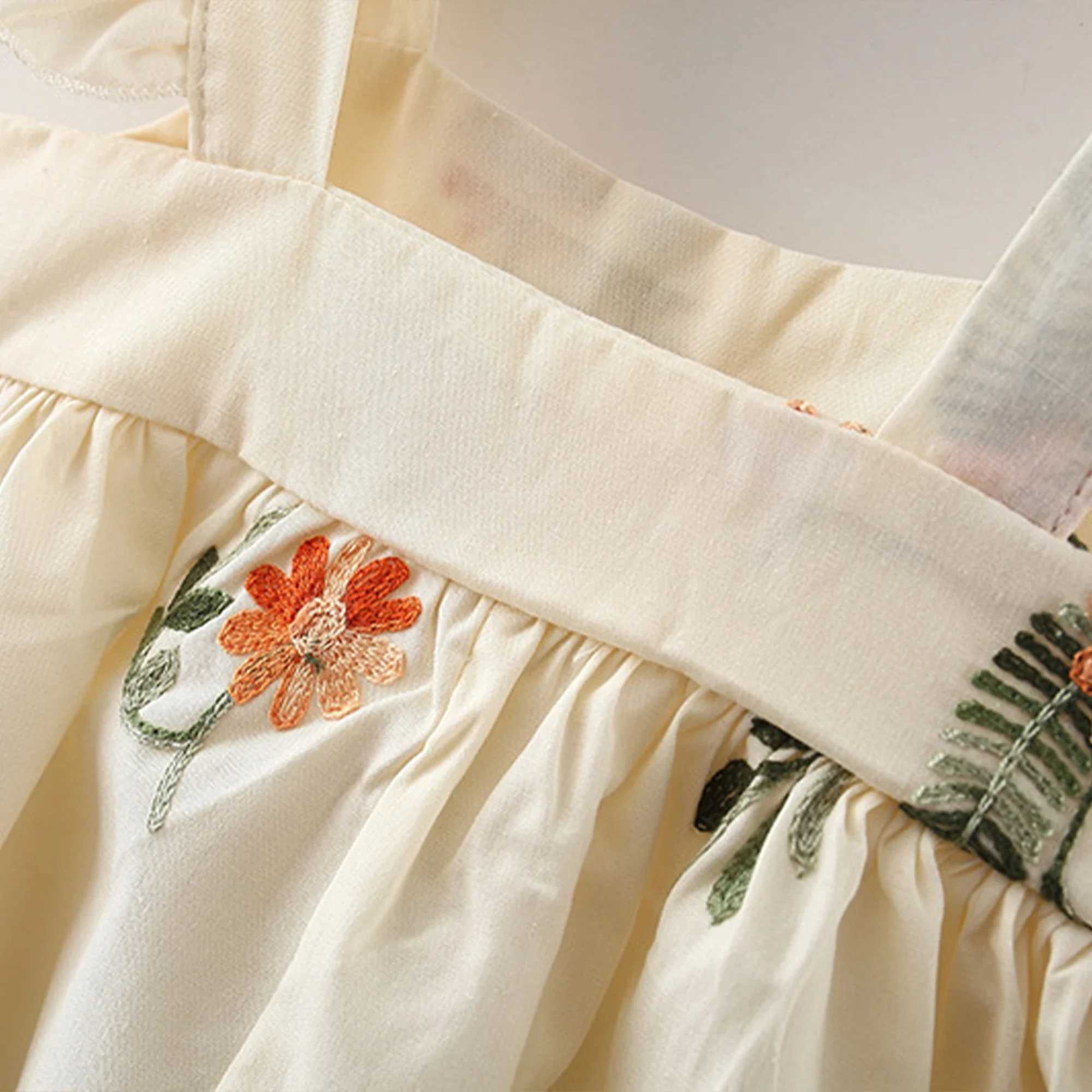 Baby Girl Summer Dress Flower Embroidered Sleeveless Princess Dress Cotton Small Flying Sleeve Casual Dress R250707