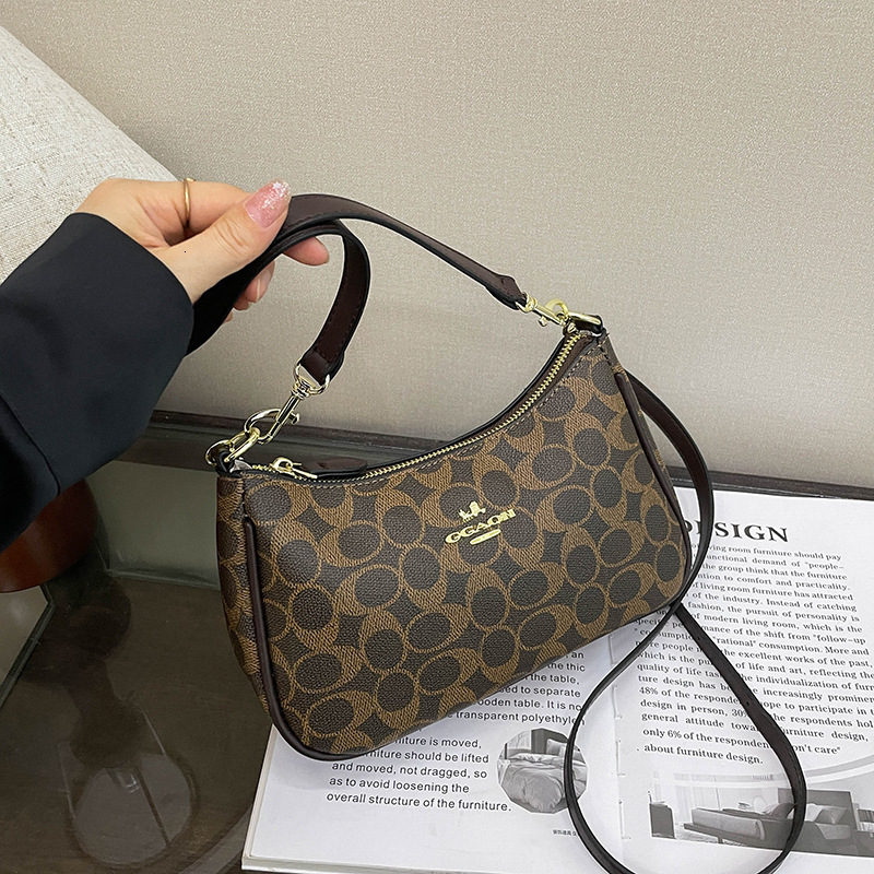 Designer 2025 New High-end Fashion Printed Underarm Elegant Shoulder Crossbody Light Luxury Women's Bag