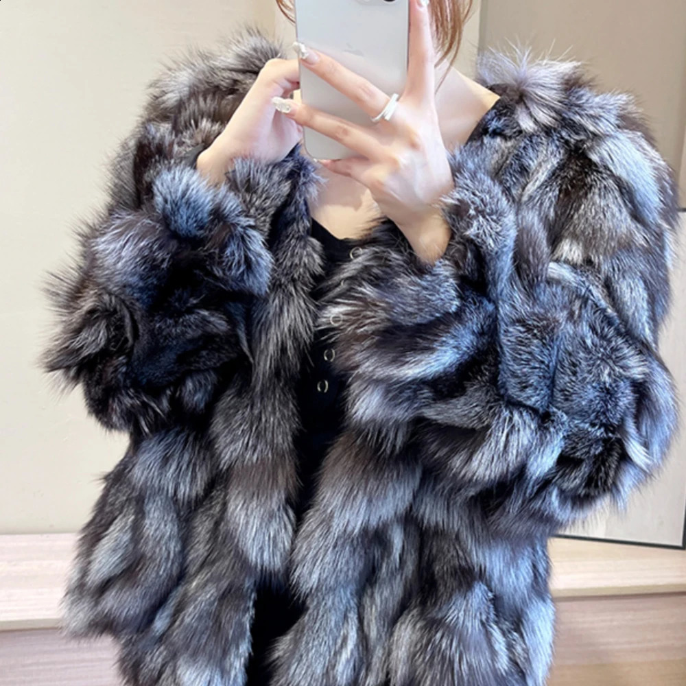 Women winter outdoor fashion fox fur coat Natural warm fox fur jacket Female 100% genuine fox fur overcoat 250703