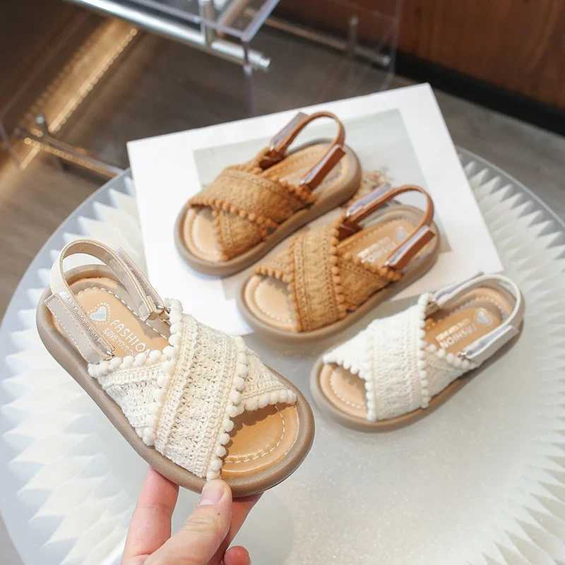 Girls Summer Beach Shoes Ethnic Style Kids Casual Sandals Soft Sole Fashion Children Retro Princess Shoes 2024 Summer New R250707