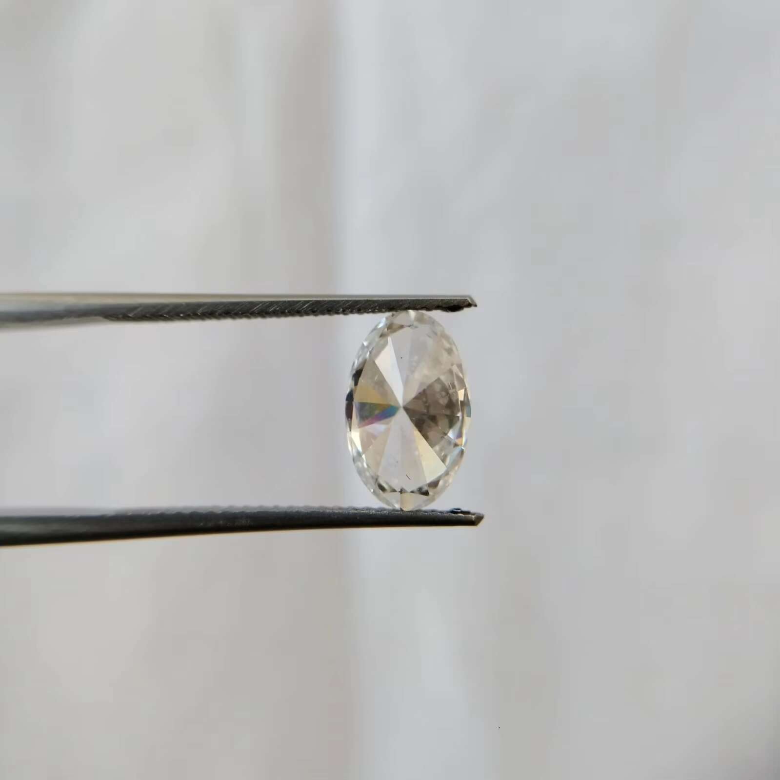 Wholesale IGI Certified Lab Grown Brilliant Cut Oval Diamond 5.00ct Cvd/hpht E/VS1 Lab Created Diamond for Jewelry
