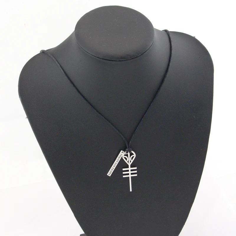 Twenty One Rock Band Necklaces Pendants Cord BFF Friends Skeleton Necklace Punk Men Women Music Hip Hop Jewelry 250704