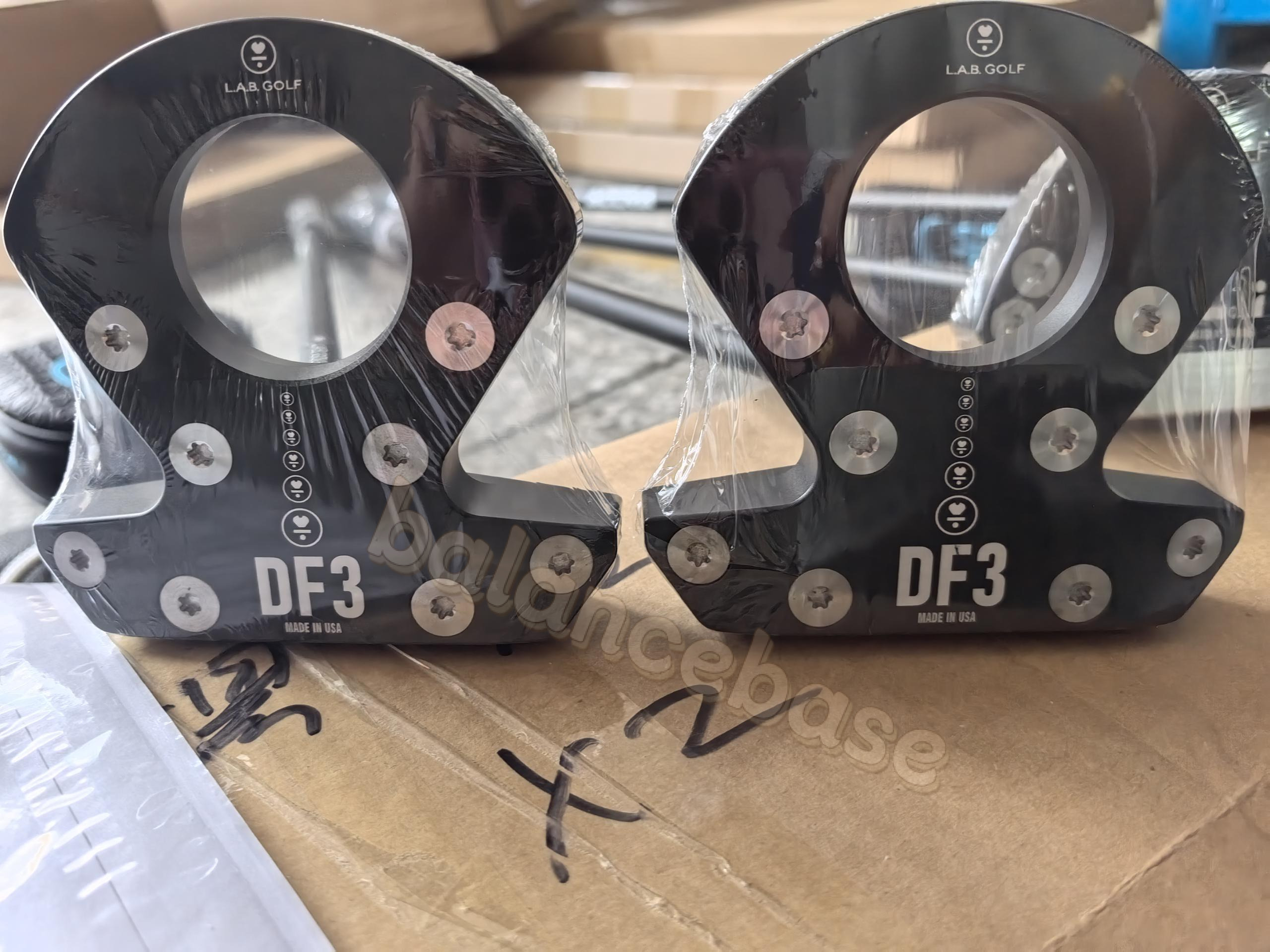 LAB DF3 Putter. golf Black/red/blue/green/pink/orange 33/34/35 Inch automatic balancing club face return putter