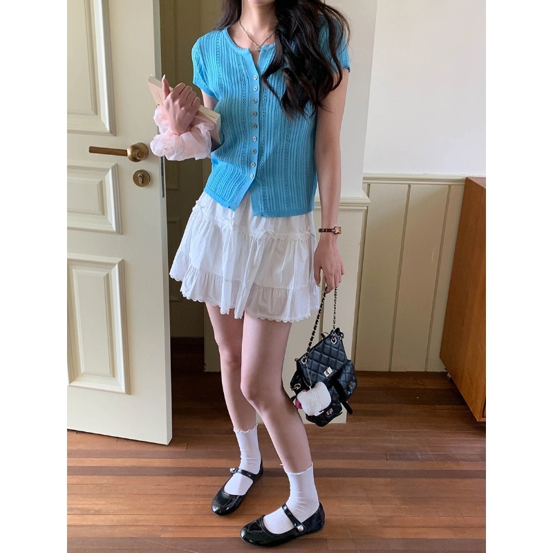 2025 Summer new women's T-shirt new French V-neck slim fit short sleeved knitted cardigan new designer T-shirt new elegant sexy designer short sl