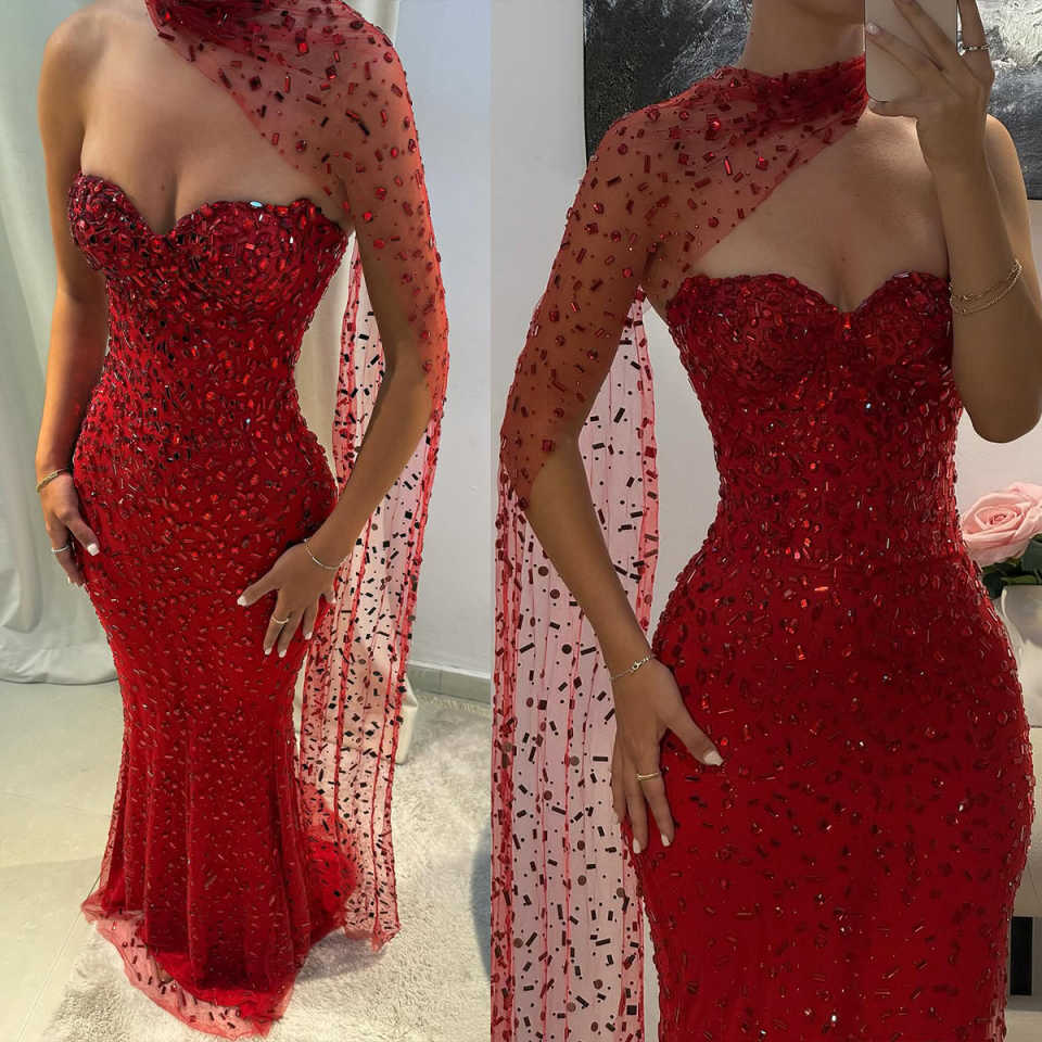Sparkly Women Evening Dresses Sweetheart Neck Sleeveless Wrap Gown Rhinestone Sweep Train Dress For Party Custom Made