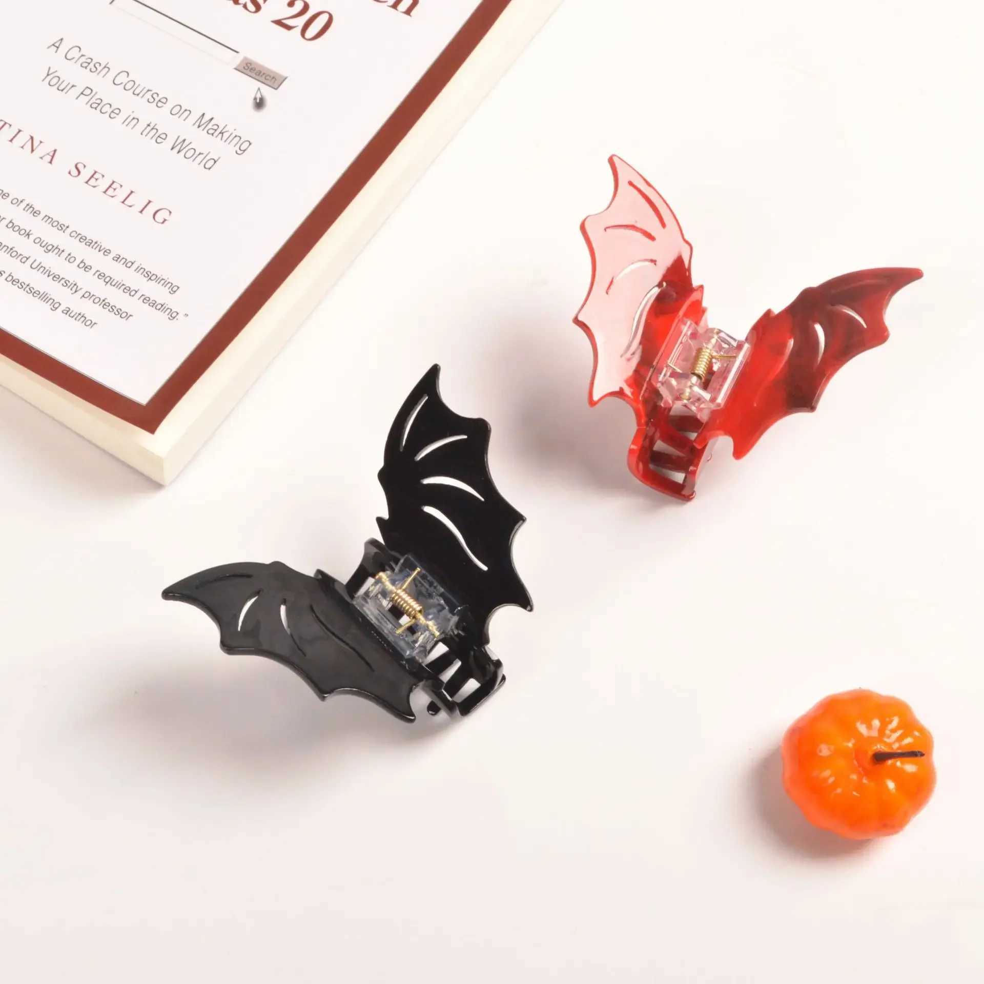 New Halloween Bat Hair Claw Acetate Colorful Bat Hairpin Fashion Ponytail Clip Shark Clip Headwear for Woman Hair Accessories Z250707