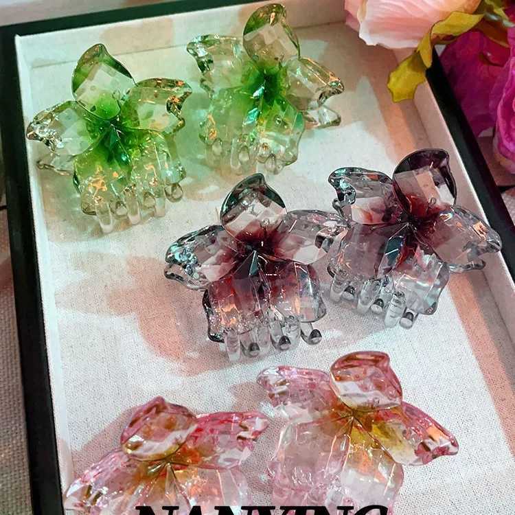 2Pcs/set Korean Acrylic Flower Butterfly Transparent Gradient Hair Claw Clip Climp Hairpin For Girls Barrettes Hair Accessories Z250707