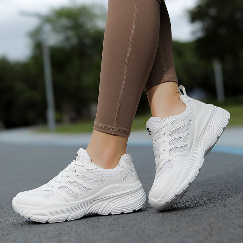 Lightweight Unisex Dancing Shoes with Cushioned Footbeds Ideal for Continuous Outdoors Activities