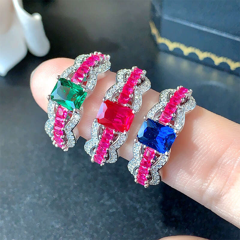High-End Jewelry Ring T-Cut Diamond Inlaid With Purple Light Changing Red Corundum Blue Spinel Fashion Women 62E