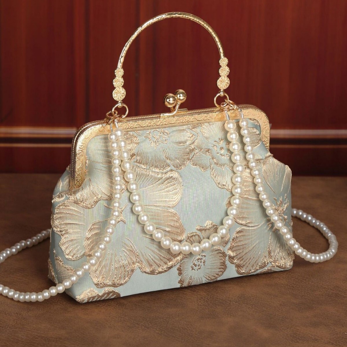 Free Shipping Designer's New Chinese Cheongsam Bag, Elegant And Generous Evening Gown Handbag, Formal Handheld Kiss Lock Bag, Pearl Bag With Ten 